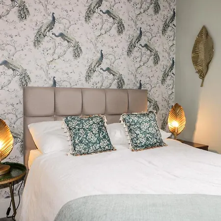 39 West Street * Scarborough