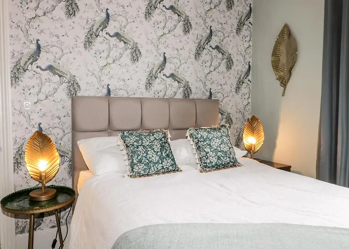 39 West Street * Scarborough